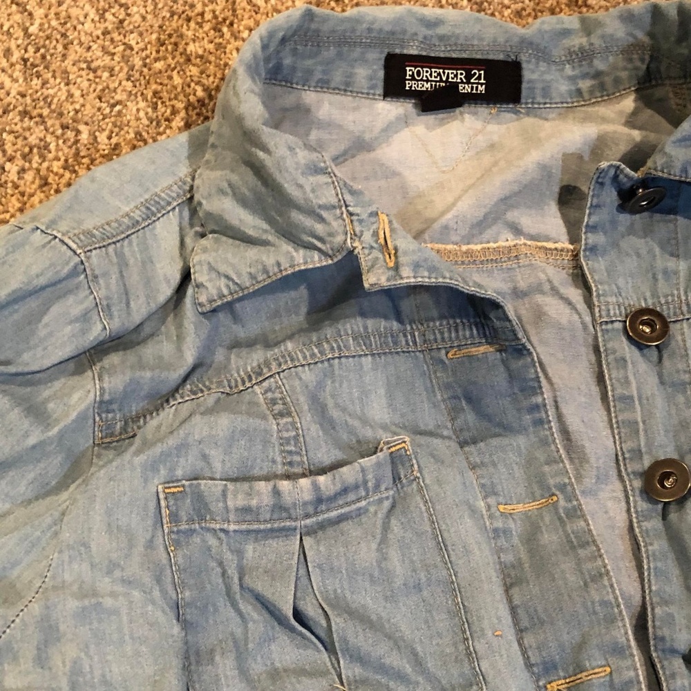 Forever 21 Cropped Lightweight Denim Jacket